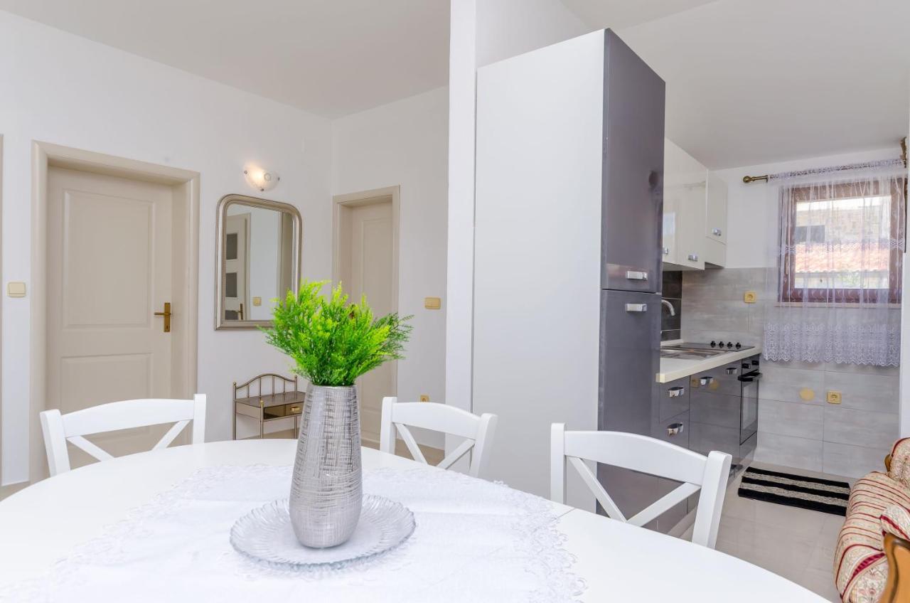 Apartmani Selo Luka Ražanj Exterior foto