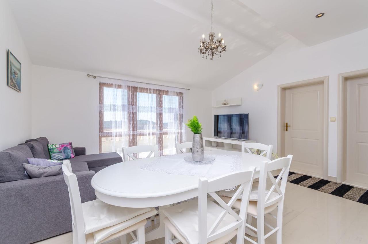 Apartmani Selo Luka Ražanj Exterior foto