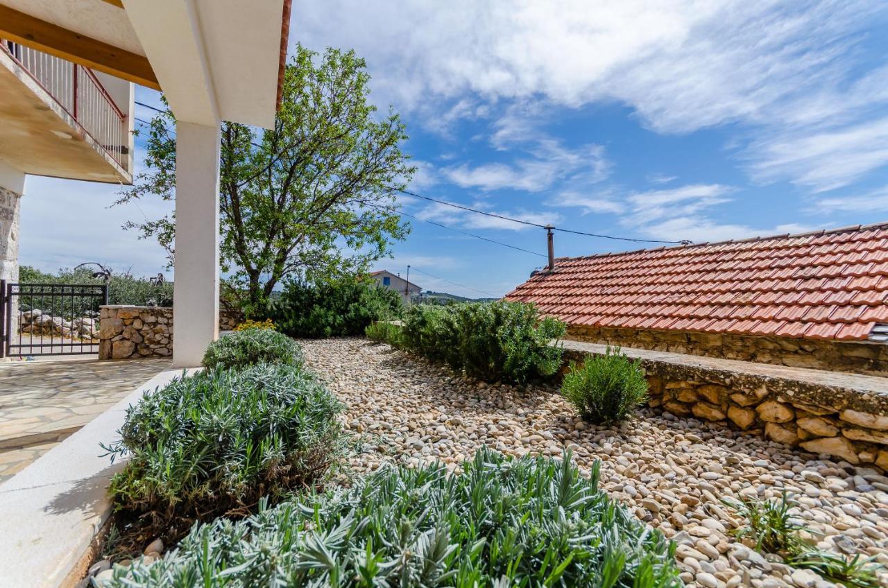 Apartmani Selo Luka Ražanj Exterior foto